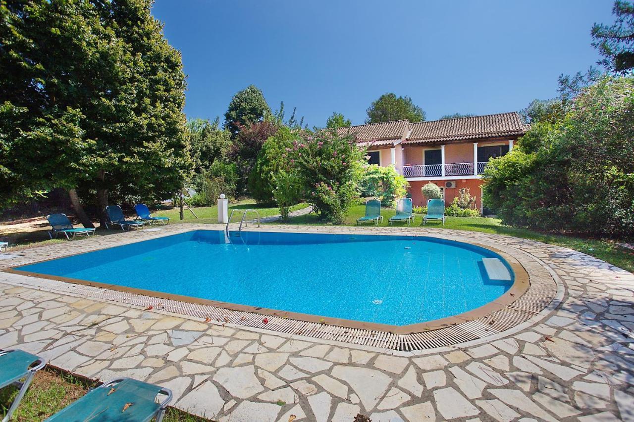 Villa Leda Karousades  Ngoại thất bức ảnh