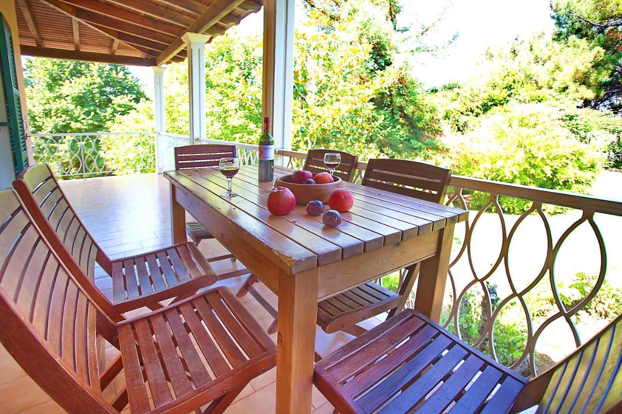 Villa Leda Karousades  Ngoại thất bức ảnh